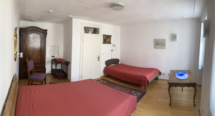 Schlafzimmer 2 (Betten 90 und 140 x 200)