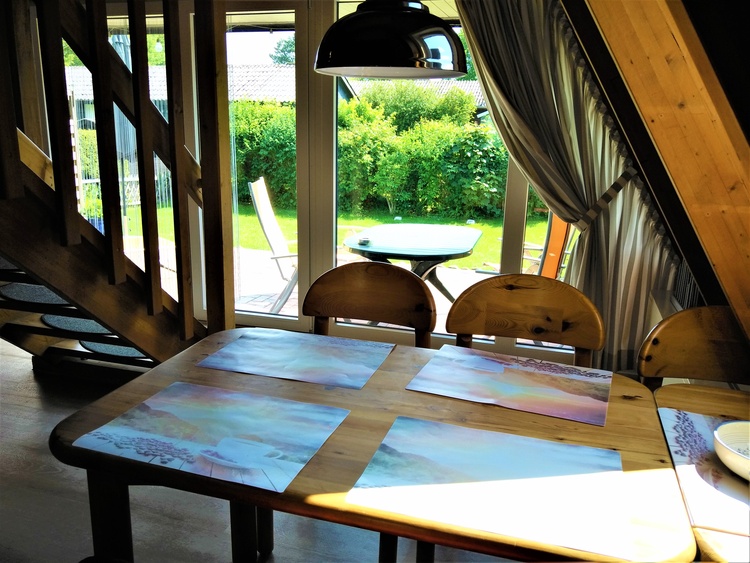 Zeltdachhaus Esszimmer