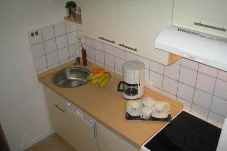 Die Küchenzeile - mit allem Zubehör ausgestattet