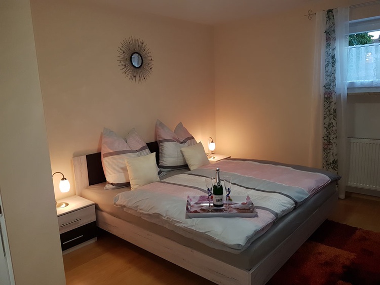 Schlafzimmer Doppelbett