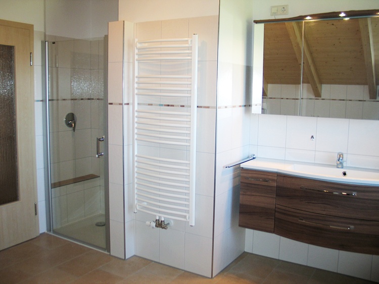 Modernes Bad der Ferienwohnung