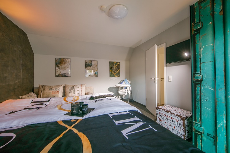 kleines Schlafzimmer im OG