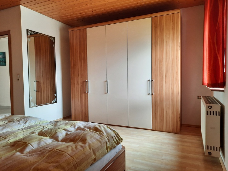 1. Schlafzimmer
