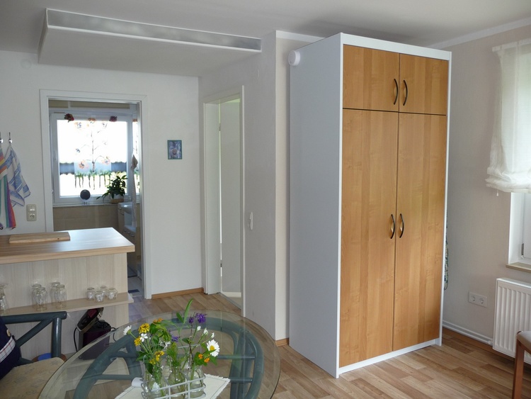 Kleiderschrank