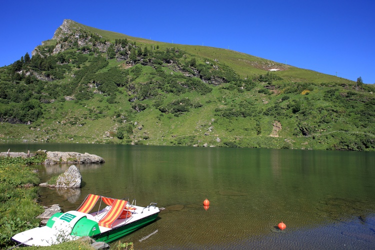 Eigenes Seegrundstück mit Tretboot