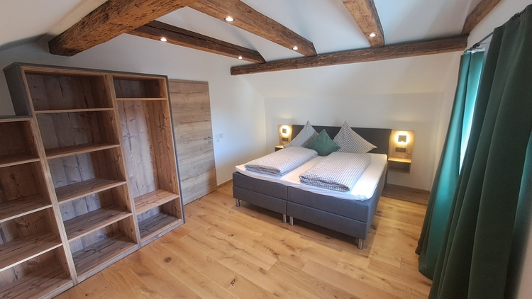 Schlafzimmer für 2-4 Personen