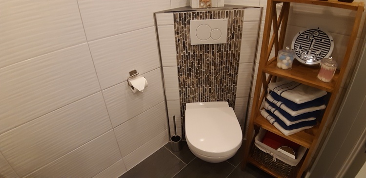 Hochwertiges Hänge-WC