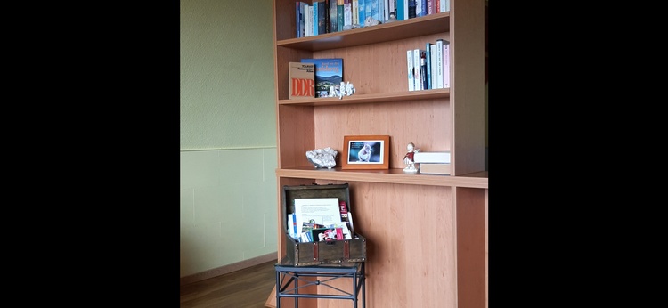 Kleine Bibliothek im 1. Obergeschoß