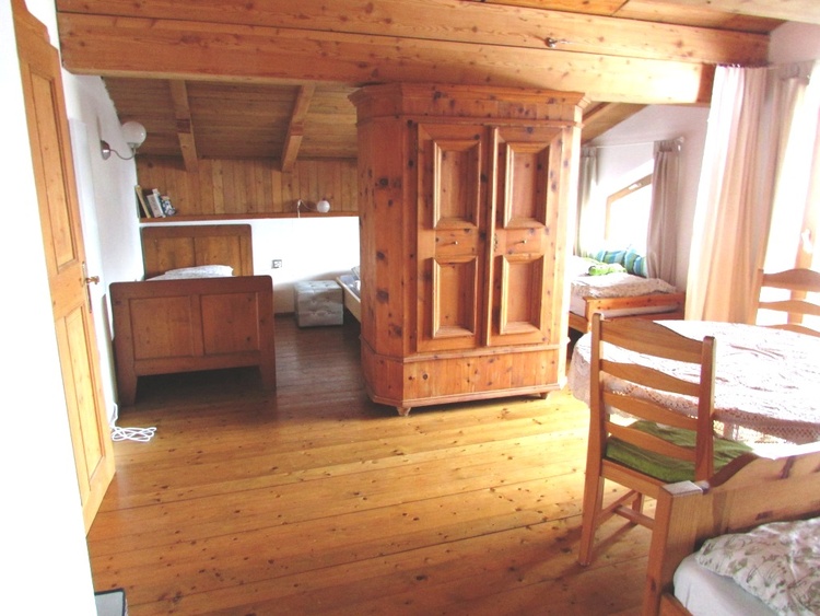 Schlafzimmer mit Balkon