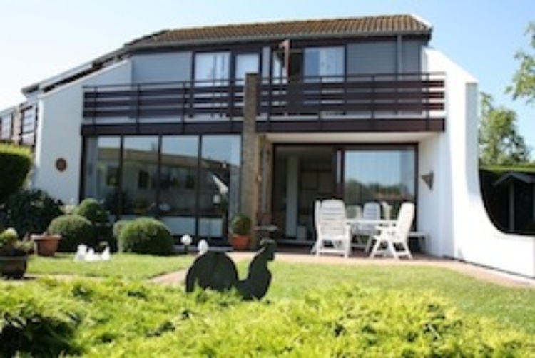 Großes Endhaus auf 2 Etagen