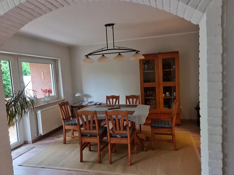 großzügiges Esszimmer, Ferienwohnung "Erika" Rees