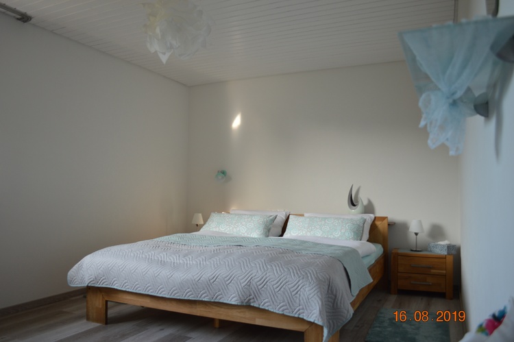 Schlafzimmer II