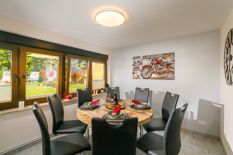 Esszimmer für 8 Personen