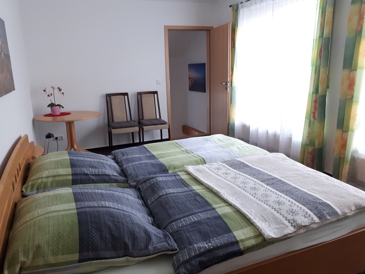 Schlafzimmer OG