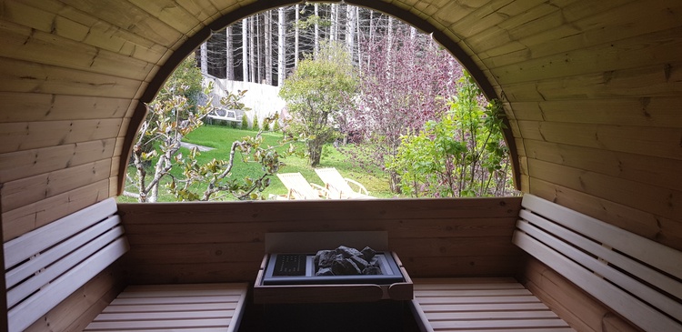 Sauna mit Gartenblick