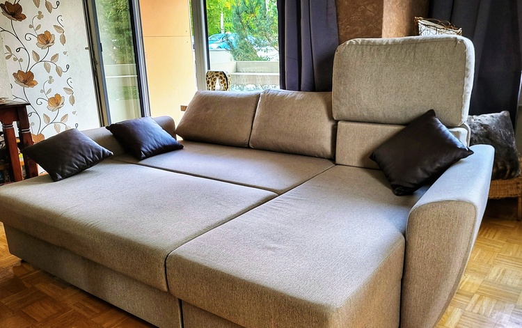 selten hat man ein so großes und gemütliches Schlafsofa erlebt