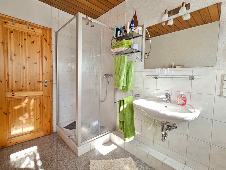 Bad mit Dusche