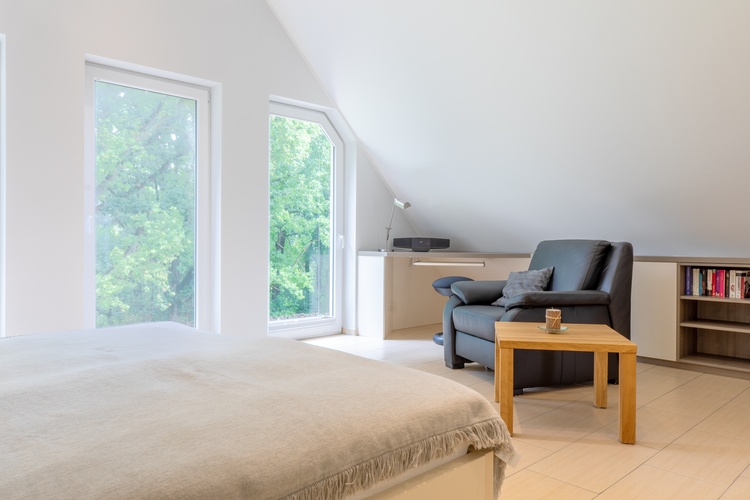 Großes Schlafzimmer OG
