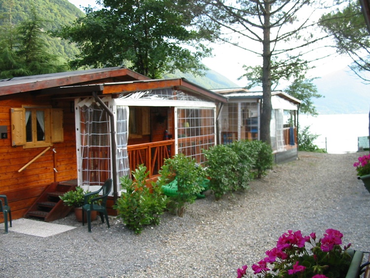 Hutte Porlezza Lombardei Casaporlezza Chalets Ferienwohnung Ferienhauser Ferienwohnungen Urlaub Auf Dem Bauernhof Privat