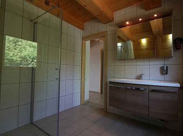 Badezimmer Untergeschoß