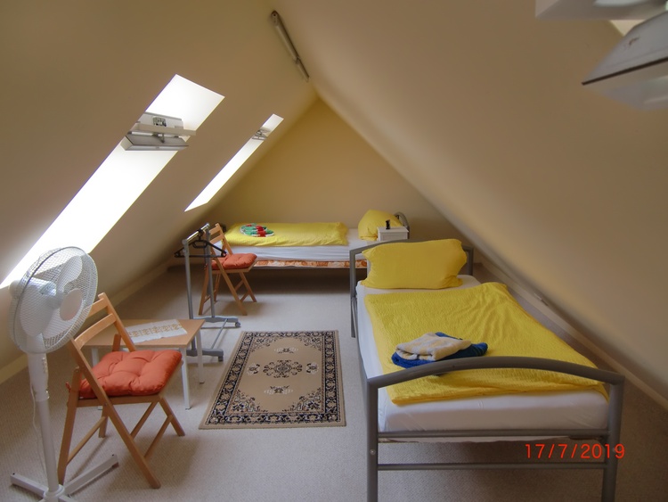 Obergeschoß, 2 Betten