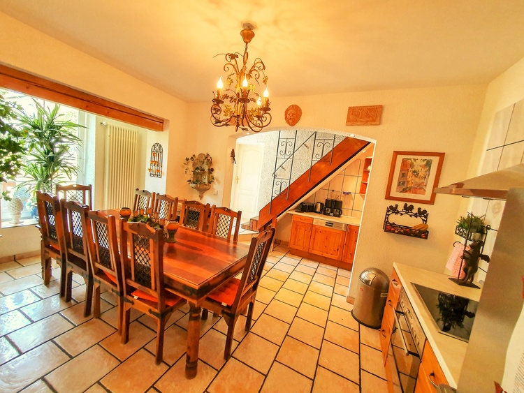 Die charmante Landhausküche - ein Ort zum Treffen, für Freunde & Familie