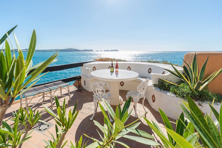 Der Frühstücksplatz unten am Meer