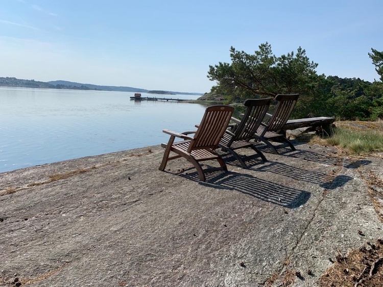 Oberhalb des Sandstrandes