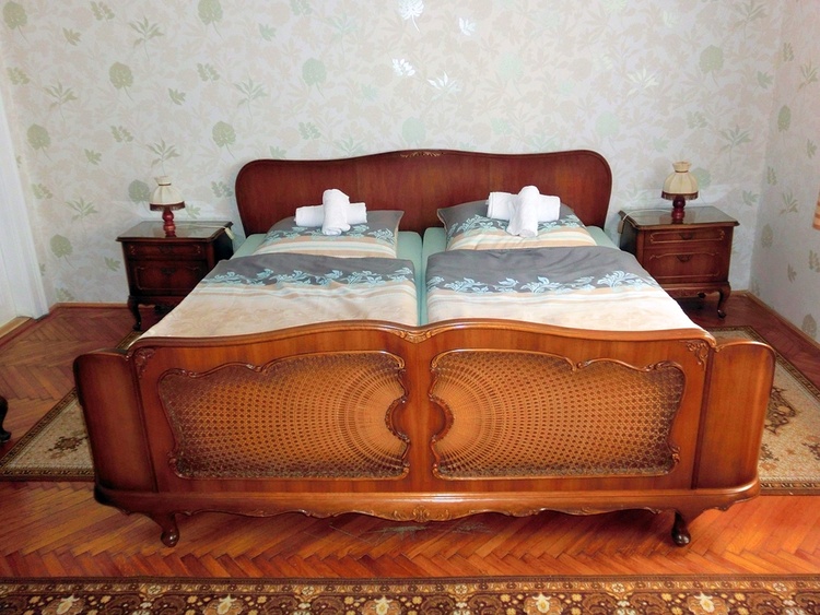 Schlafzimmer "Chippendale"