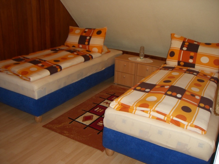 2. Schlafzimmer - Kinderzimmer