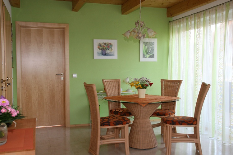 Essecke im Wohnzimmer