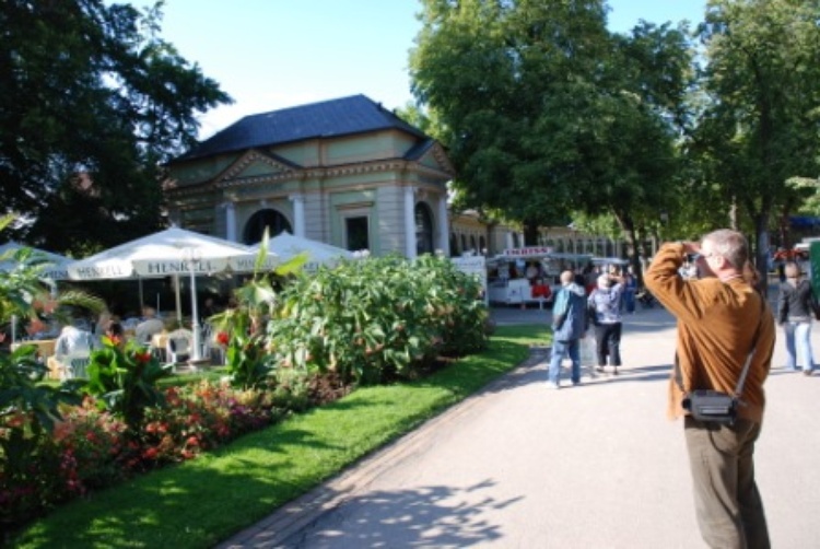 Kurwandelhalle mit Palmencafe
