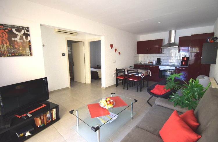 ARENA 3 EG-separates Apartment für 3 – 4 Pers., 1 SZ, 1 Badezimmer (mit separatem Eingang)