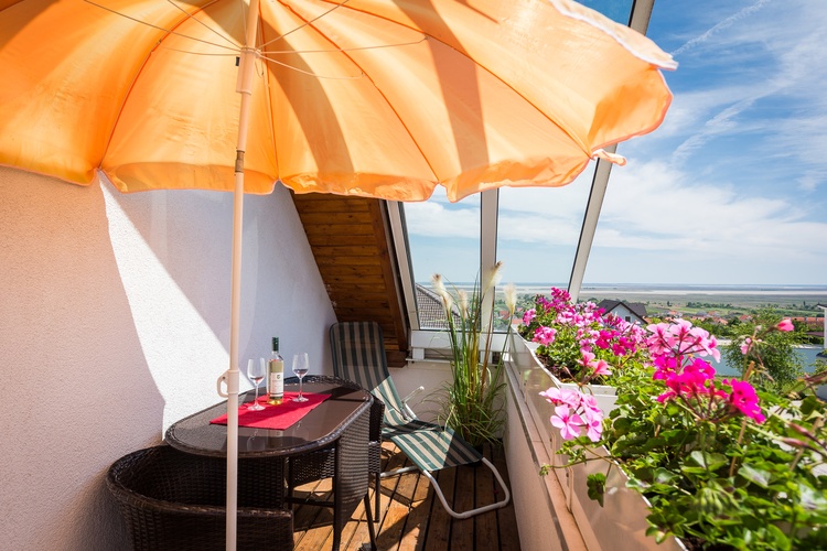 Balkon der Balkonwohnung