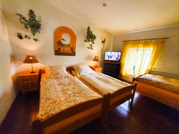 Das "Kutscherhaus Casa Chabeli" verfügt über 4 Schlafzimmer