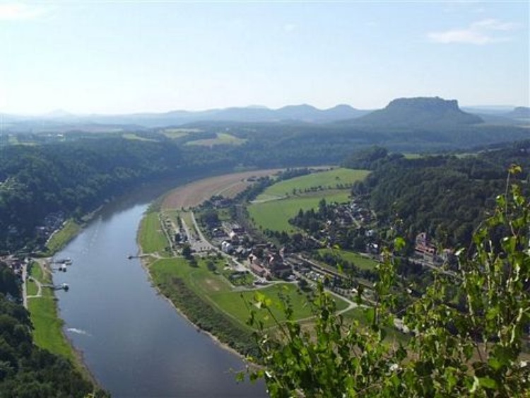die Elbe bei Rathen