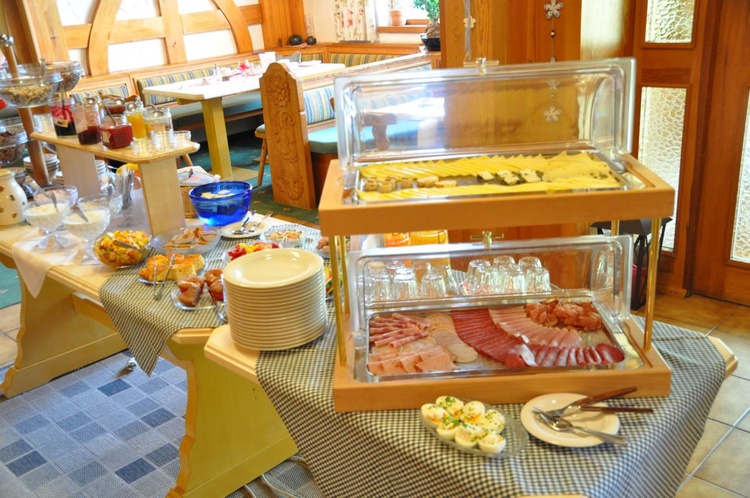 Das Frühstücksbuffet kann optional hinzugebucht werden