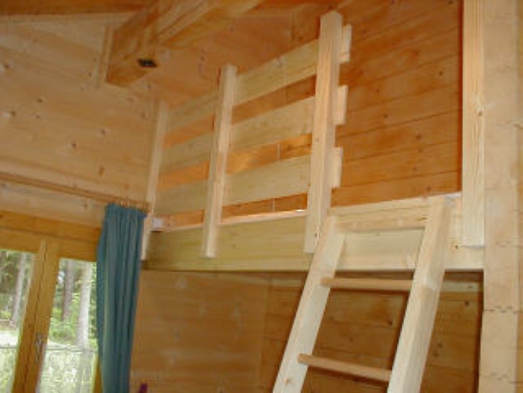 Hochbett Haus 8 + 2 Liegen