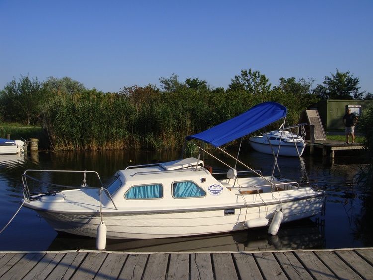 Elektroboot zum Ausborgen