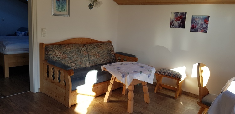 ausziehbares Schlafsofa