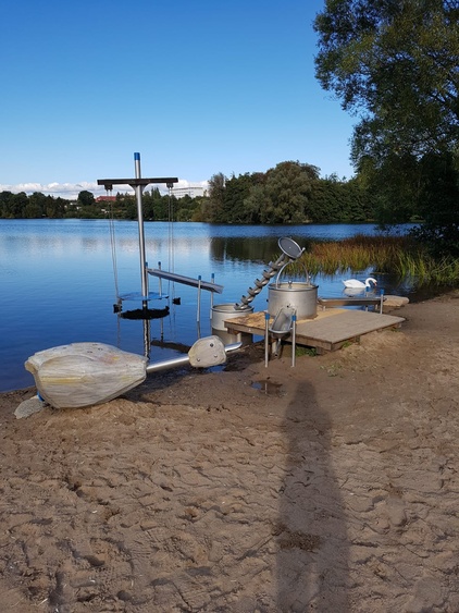 Wasserspiel am Südufer Lankower See