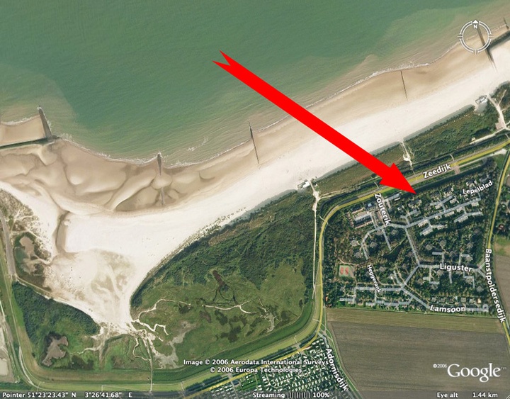 Genaue Lage des Hauses direkt am Fuß der Düne