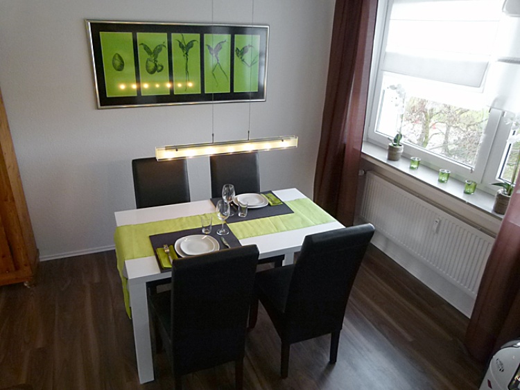 modernes Esszimmer der strandnahen TRAUMWOHNUNG NO. 1