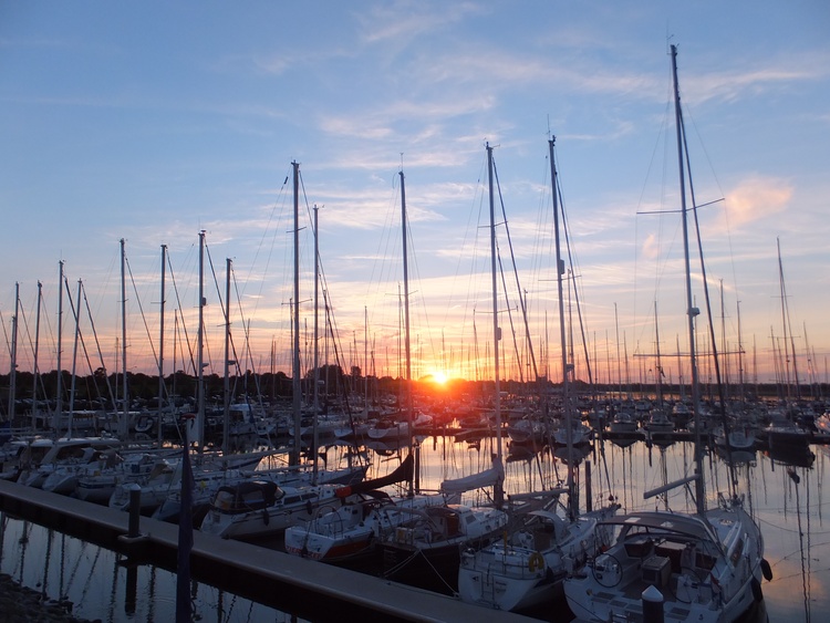 Yachthafen Bruinisse mit Segel- und Motorbootverleih