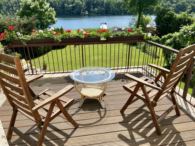 Sonnenterrasse im 1. OG