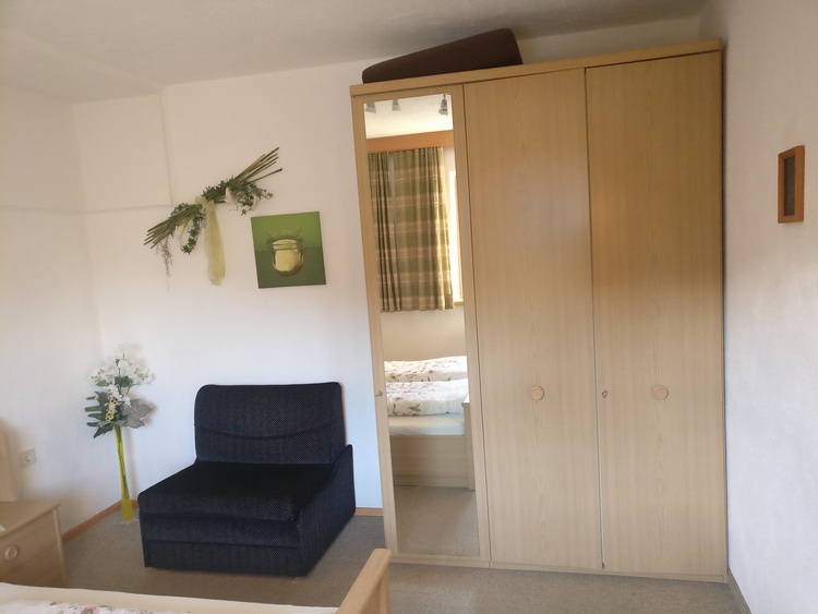 Schlafzimmerschrank