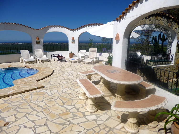 Sitzplatz mit Meerblick