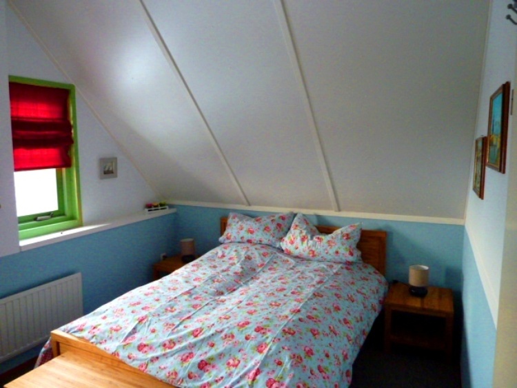 Schlafzimmer OG links