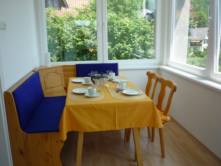 Essecke in Sonnenveranda