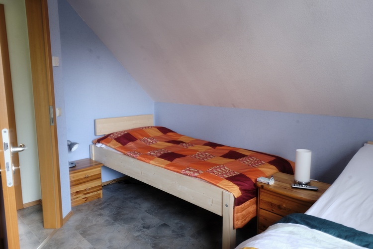 Schlafraum3 mit zwei Einzelbetten